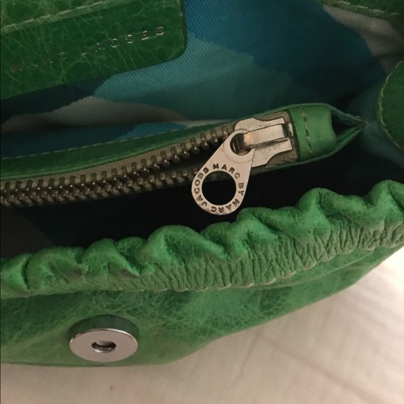 Marc Jacobs cross body purse - Picture 6 of 8